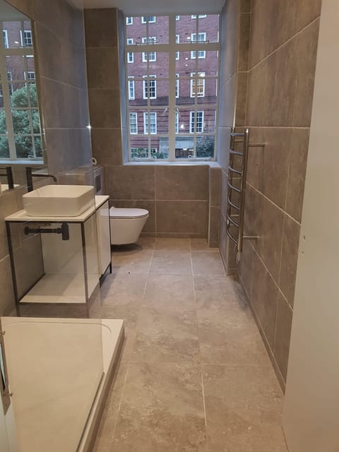 Bathrooms project photo 3
